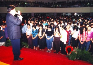 Gereja JKI Injil Kerajaan - Natal 2001 00007
